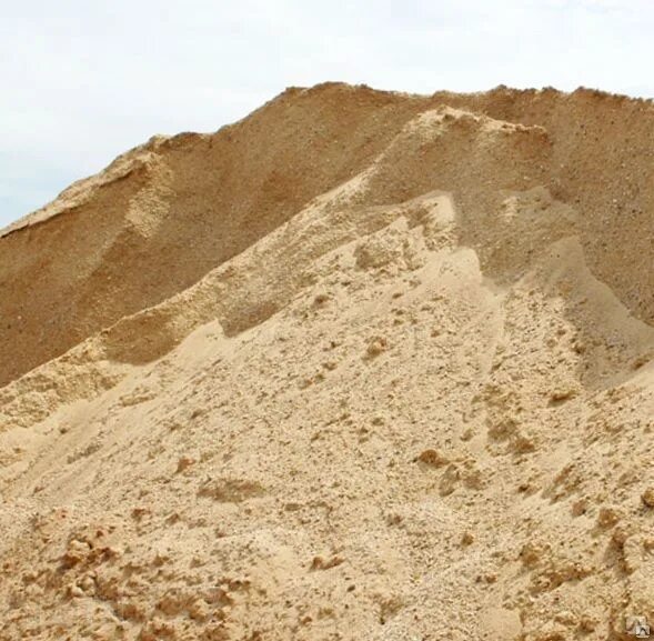 Песок карьерный тонны в кубы. Песок строительный. Песок карьерный. Песок морской строительный. Песок мелкозернистый.