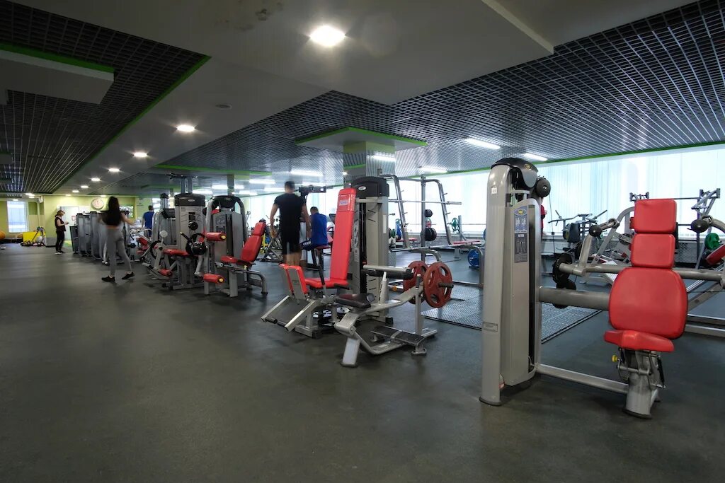 Бокс зал ударник в москве. Спорткомплекс чертаново мгфсо. Fitness one лесной городок. Зал чертаново. Зал чертаново.