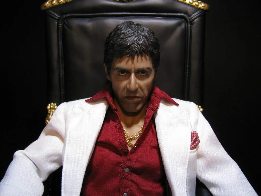 Айльпачино Тони Монтана. Tony Montana Scarface. Аль Пачино Тони Монтана в костюме. Рубашка Тони Монтана.