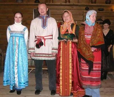 Смотрины женихов. Свадебные обряды на руси. Мясоедов смотрины невесты картина. Свадебный обряд в древней руси. Смотрины женихов.