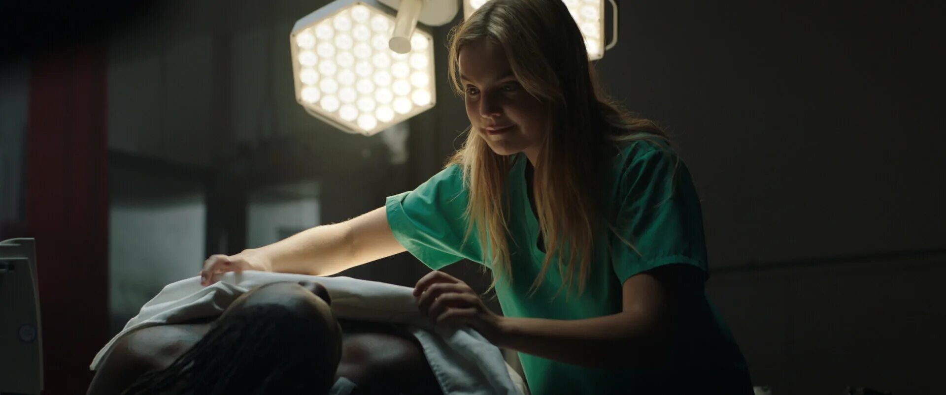 Клаустрофобы квест с того света фильм 2022. Клаустрофобы квест 2022. Клаустрофобы квест с того света (play dead) 2022. Клаустрофобы квест с того света фильм 2022. Клаустрофобы квест с того света.