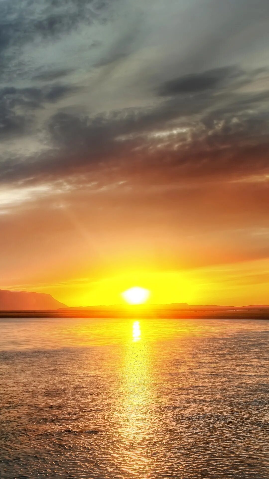 Небо закат. Закат солнца на море. Sunrise телефон. Персиковый закат. Утро на море пейзаж.