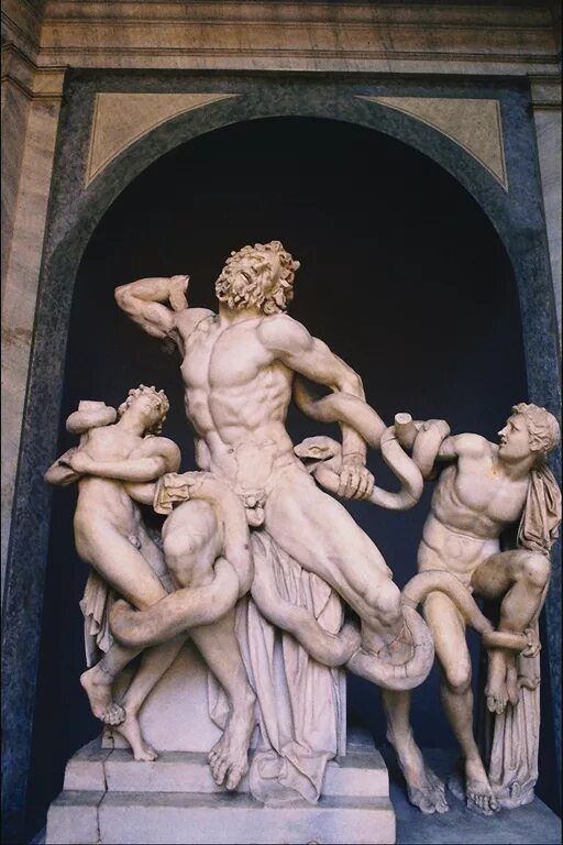 Геркулес и лернейская гидра скульптура. Скульптура древней греции геракл. Статуи со змеями. Лувр статуя геркулеса. Геракл скульптура.