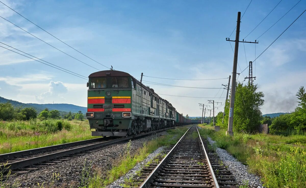 Вагонная комсомольск на амуре. 3тэ10м-1424. 3тэ10мк Комсомольск. 2тэ10 РЖД Комсомольск. 2тэ10м окт ЖД.