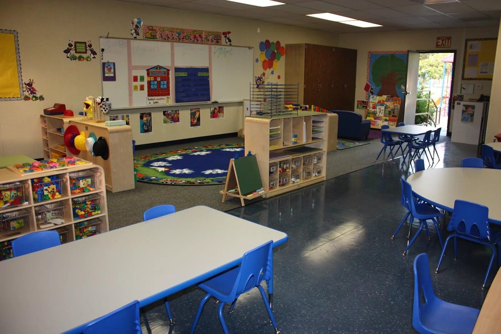 Classroom set. Preschool classroom. classroom setup. classroom layout. classroom set up ideas.