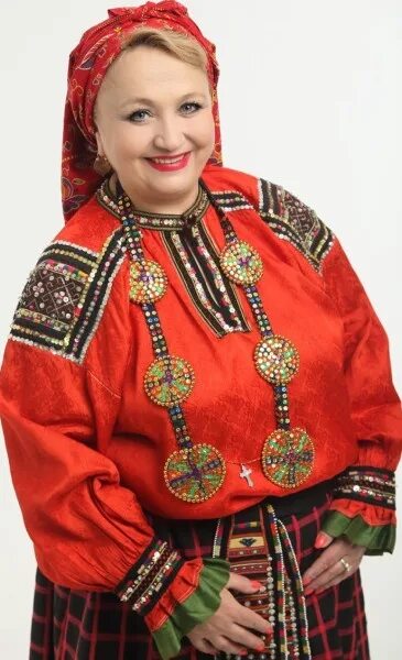 Певица надежда крыгина биография и личная жизнь РУССКИЙ НАРОДНЫЙ КОСТЮМ.