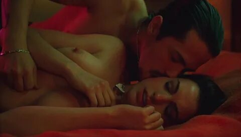 Энн Хэтэуэй Секс Сцены.