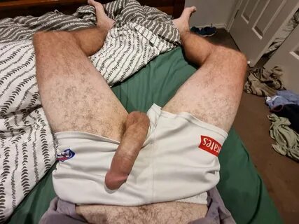 Slideshow cock falling out.
