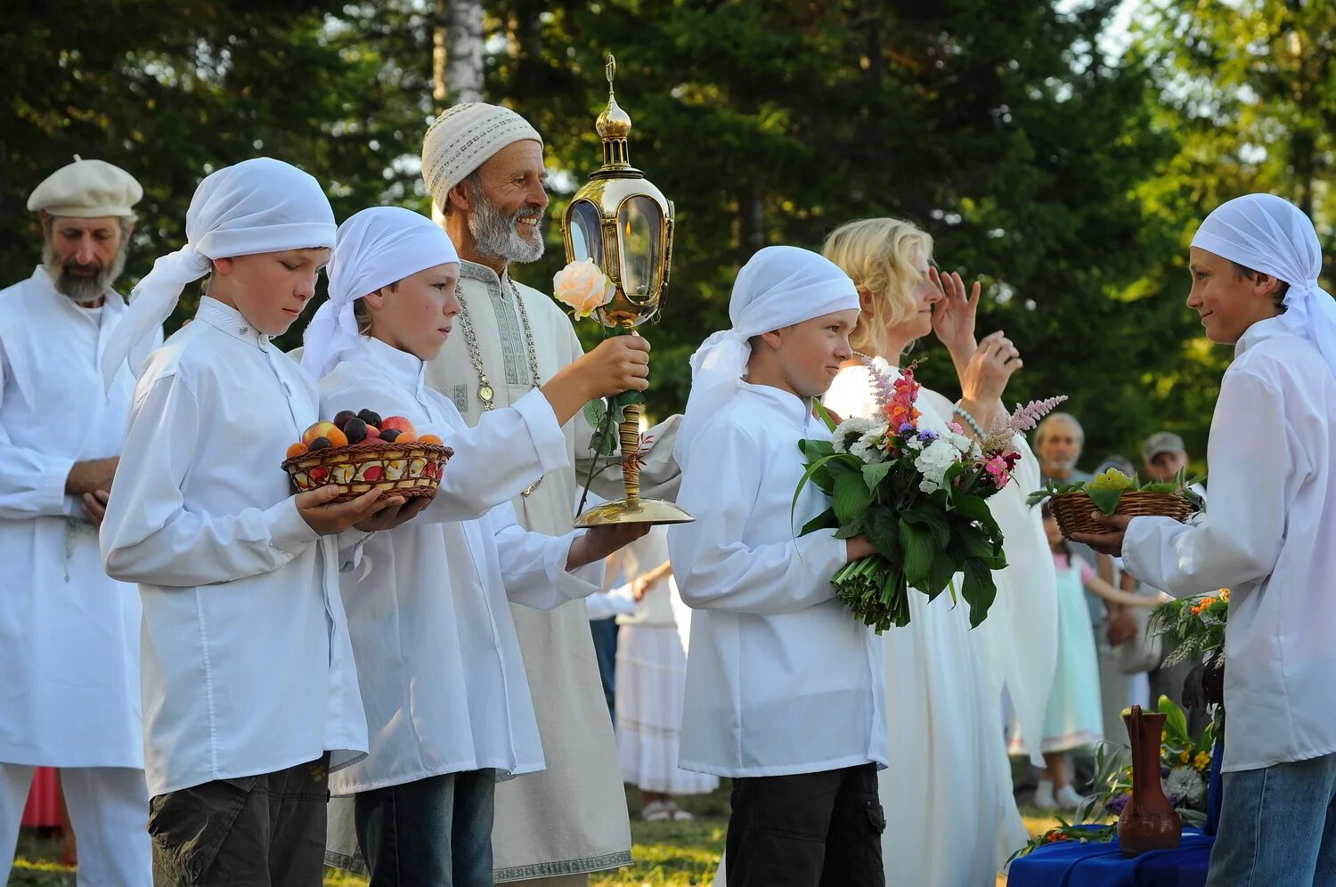 «церковь последнего завета» (община виссариона). Иудейский праздник пятидесятницы. Сошествие святого духа на учеников. Праздник завета. Праздник завета.