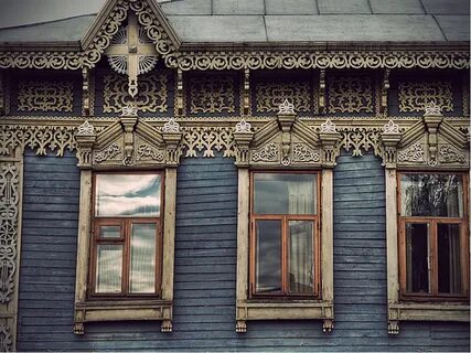 Фасад старого дома