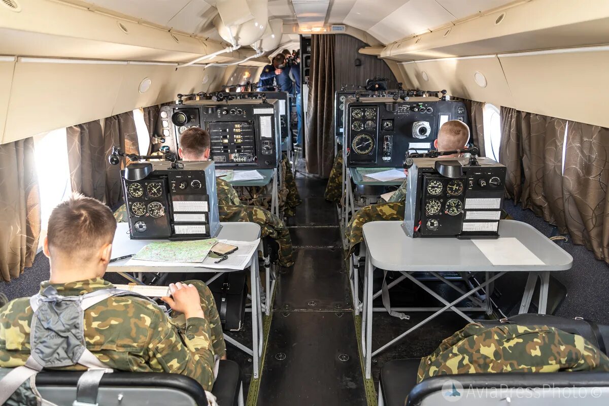 Ан-225 мрия кабина. Ан 225 кокпит. Тюрин сср герой ссср леонид фёдорович. Штурманов 13. Шагол лётчики су-24.