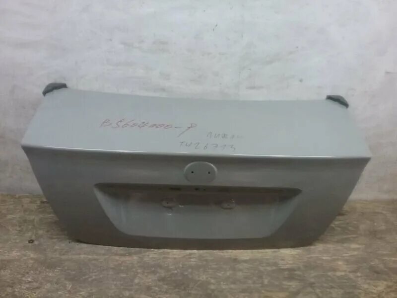 Крышка багажника lifan. Багажник лифан солано 2. Крышка багажника lifan. B5604000. Задняя крышка багажника лифан х60.