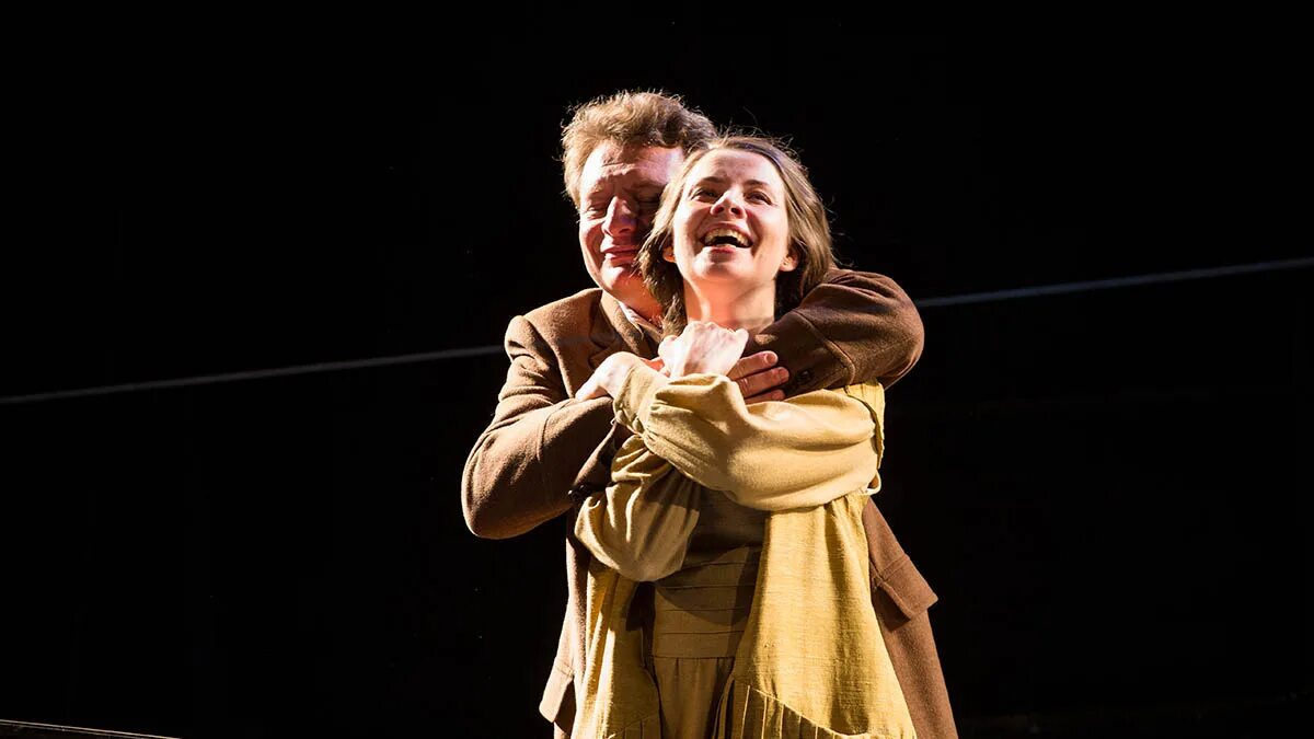 Три сестры 71. Моссовета. Спектакль "три сестры чехова. Три сестры чехов спектакль. Три сестры театр современник.