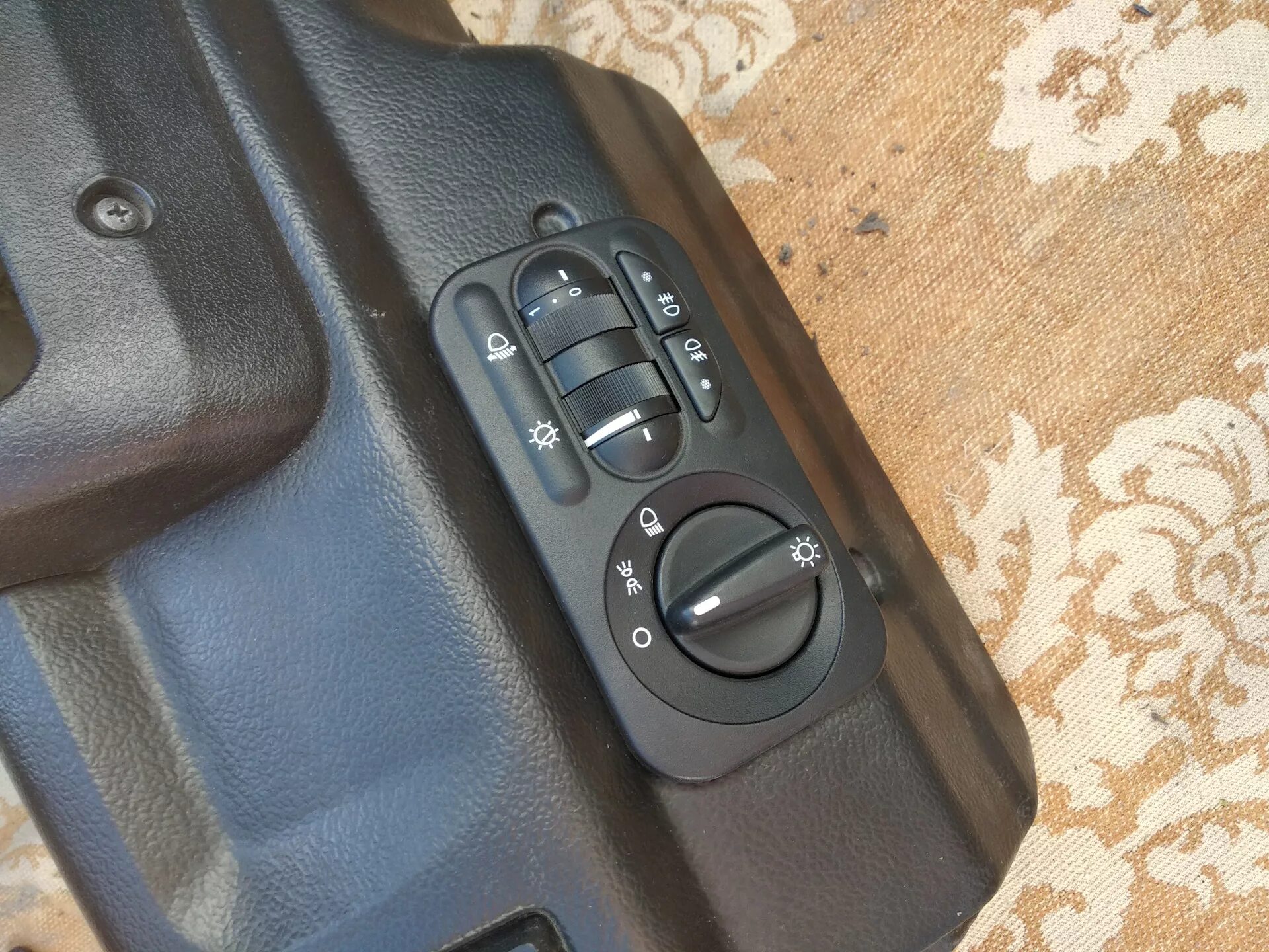 Блок света 2114. Блок управления светом ваз 2114. Блок управления светом 2114. Мус от газель в ваз 2115. Блок управления света ваз 2114.