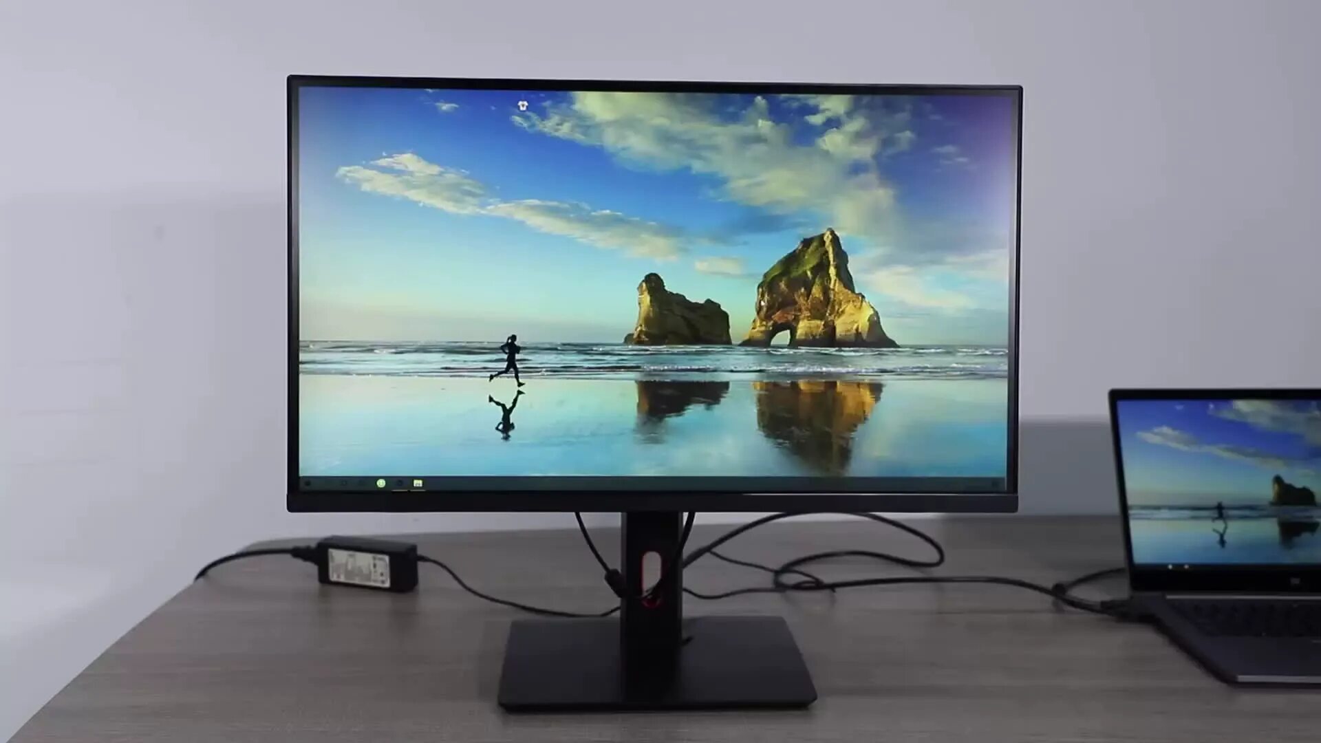 G4 монитор. 2k монитор 27 дюймов. 2k 240hz монитор. 2k монитор 260hz.