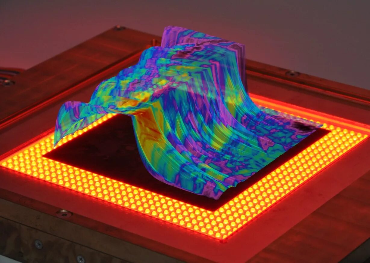 Сделать 3д под. Оптические иллюзии на асфальте. Оптические иллюзии на полу. Самонивелирующийся наливной пол 3д. Три д полы.