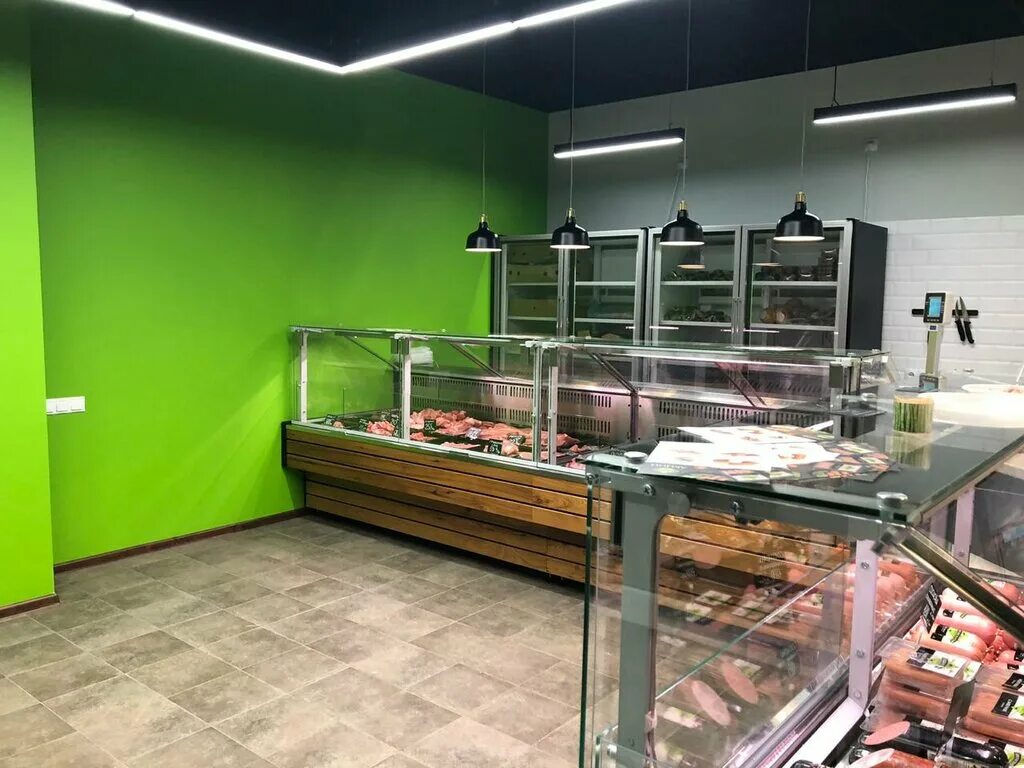 Магазин настоящий хороший. Спар супермаркет омск. Мясной дом ивановых. Товары японии. Колбаса мясной дом олония состав.