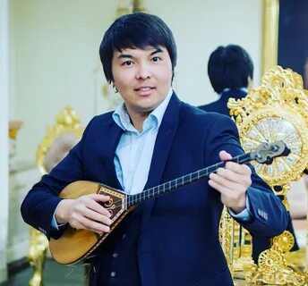Популярная песня казахского исполнителя