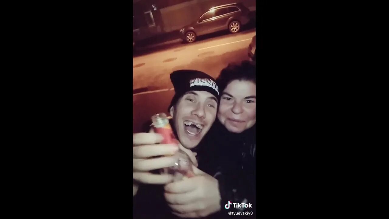 Даша корейка и ее парень. Даша корейко. Хилми форкс и даша корейка. Парень даши корейки. Корейка и ее парень.