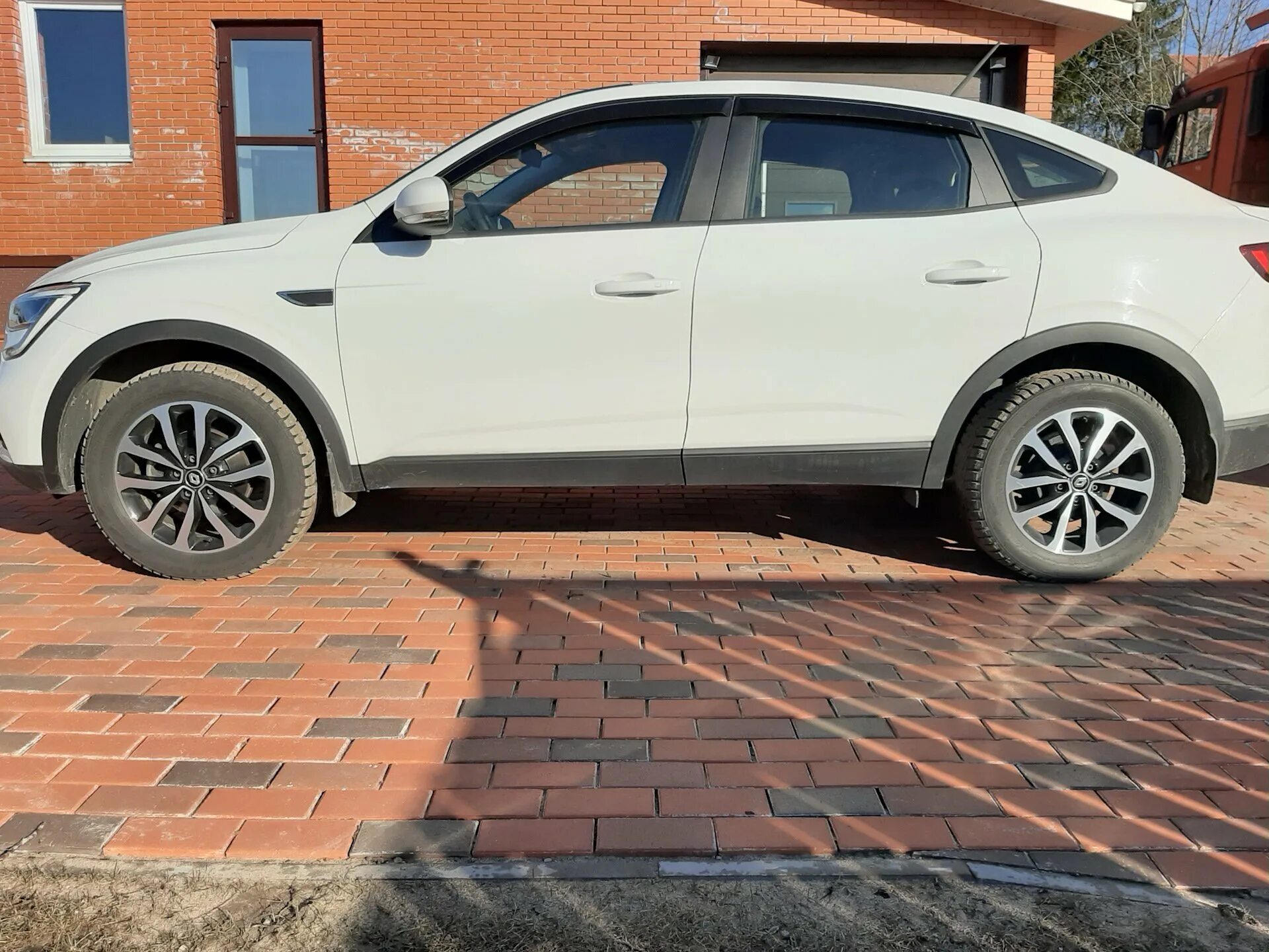 Литые диски 17 аркана. Диски renault arkana r17. рено аркана диски 17. диски рено аркана r17. диски r18 на рено аркана.