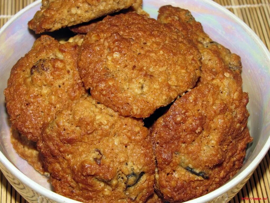 Монастырская кухня рецепты печенья. Монастырская кухня печенье с творогом. Творожное печенье 1 яйцо 200гр творога. Печенье из гречки. Овсяное печенье.