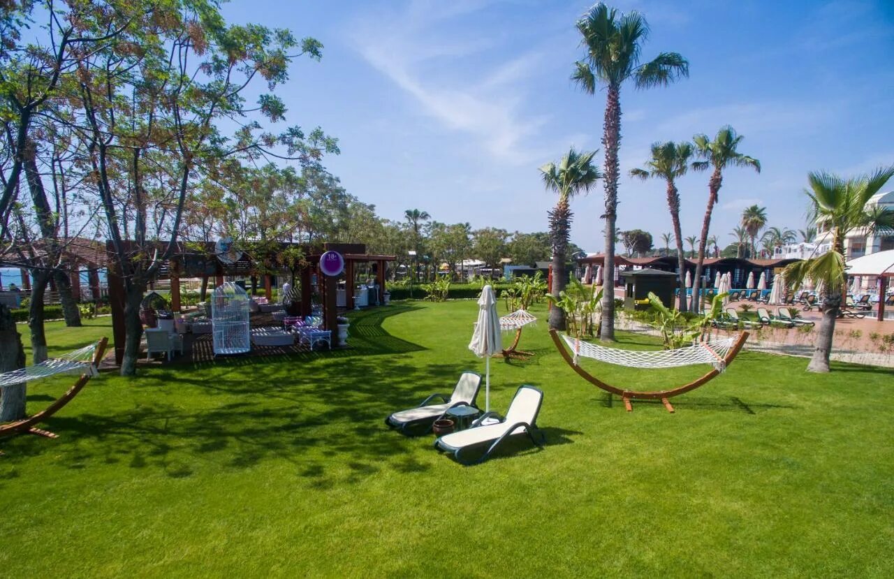 Tth belek imperial. Club magic life belek imperial 5*. Magic life belek 5. Fun sun family club belek. Family life belek 5 турция.