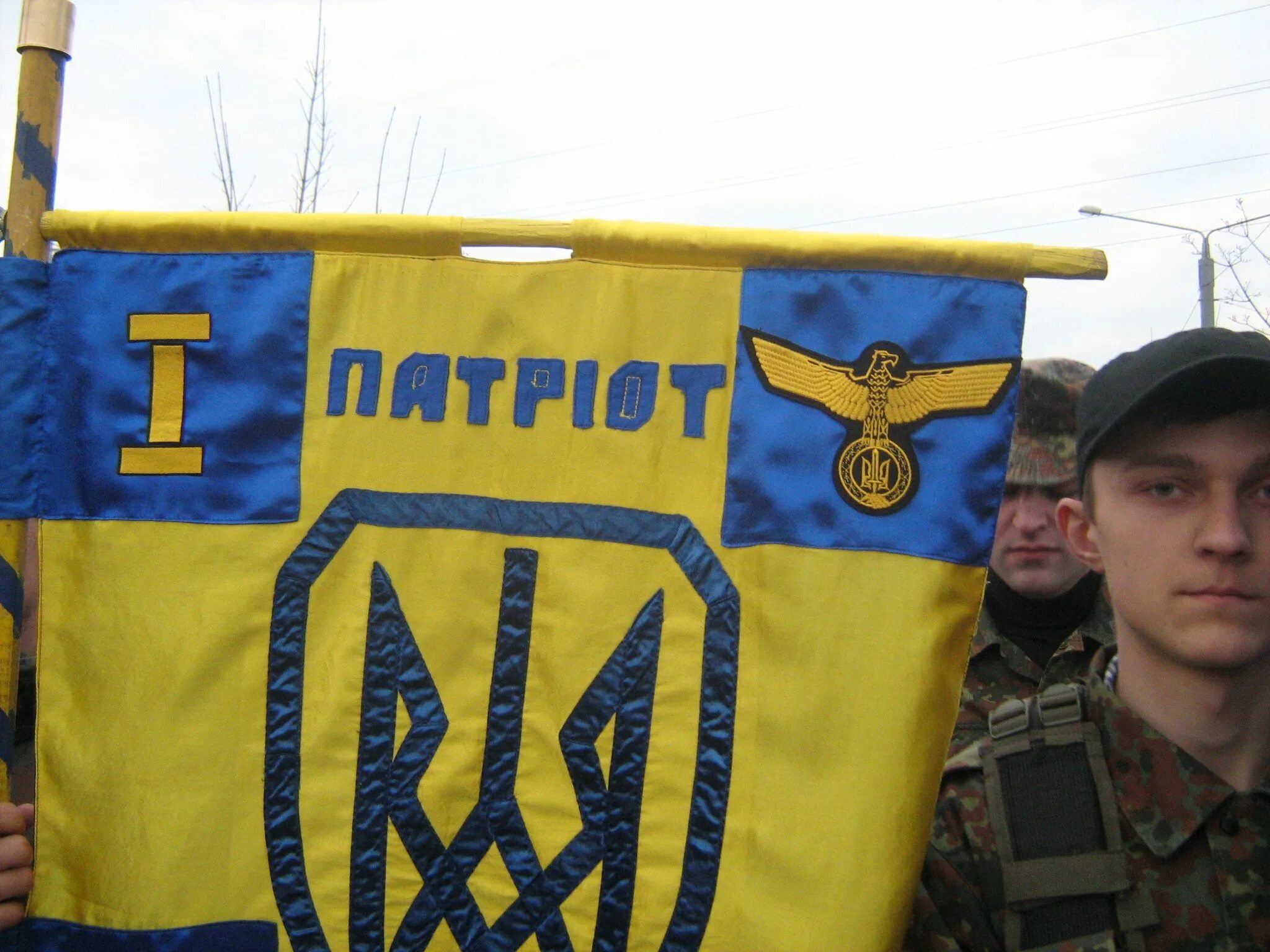 Сколько патриотов на украине на сегодня