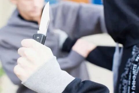 Бандит требующий денег