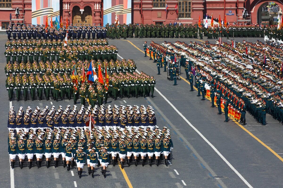 Военный парад. Парад Победы 1995 года на красной площади в Москве. Парад Победы 1995. Парад 1995 красная площадь. Парад Победы 1995 на красной площади.