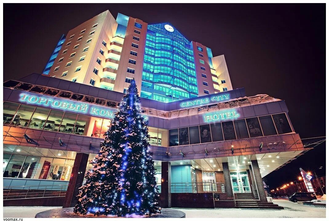 Сургут сколько лет. Сургут центр города. сити центр сургут. сургут центр летом. сургут фото города 2017.