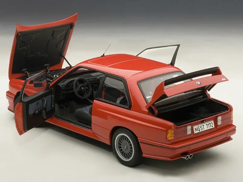 Z 1 18 1. BMW m3 e30 AUTOART. 1/18 BMW e30 AUTOART. AUTOART BMW e30 m3 1:18. AUTOART BMW m3 e30 Sport Evolution.