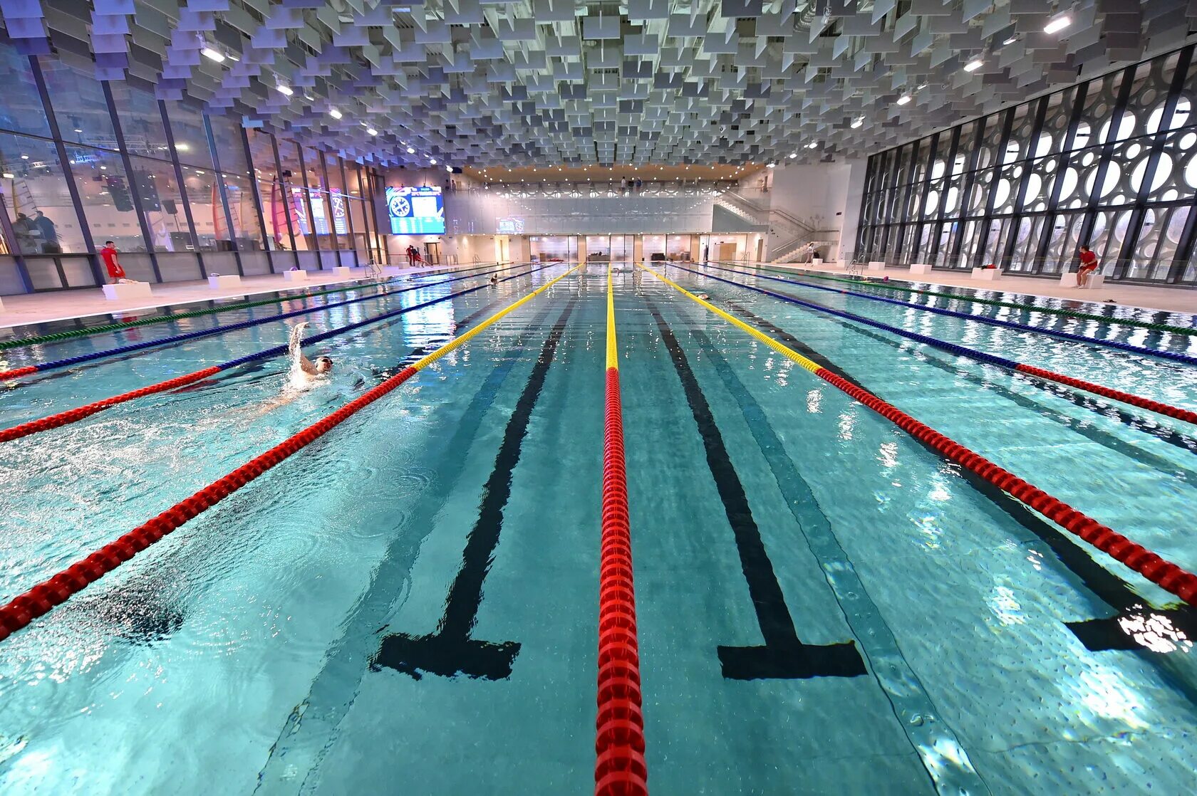 Лужники аквакомплекс летний бассейн. Бассейн л. Открытый бассейн лужники, москва. Дворец водных видов спорта лужники бассейн. Плавательный бассейн лужники.