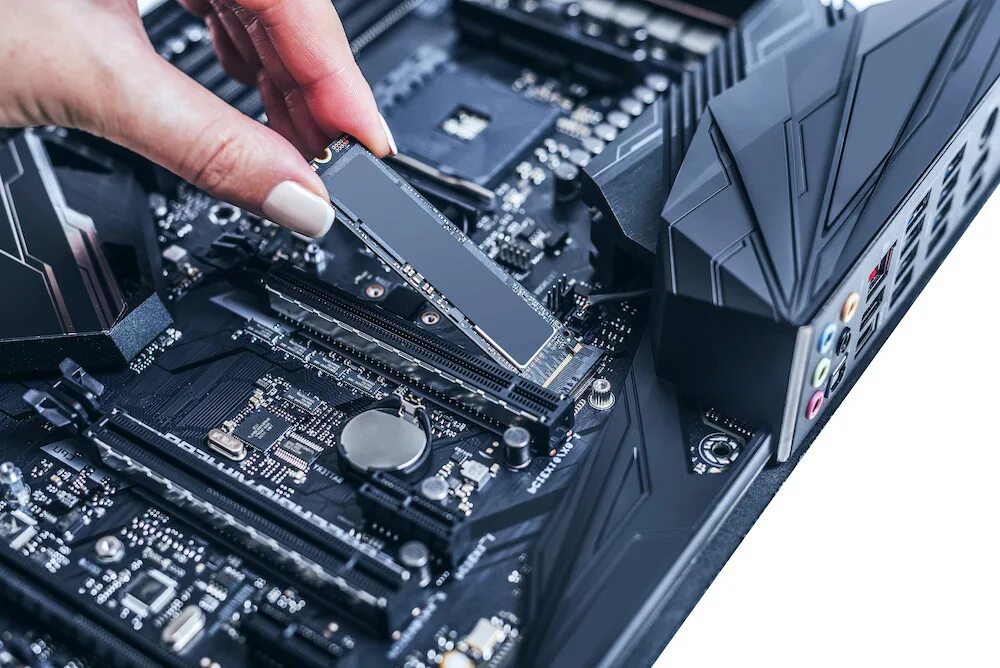 Слот под m2 ssd. Ssd накопитель в материнскую плату. Asus ssd m2. Ssd накопитель в материнскую плату. Форм факторы ссд м2.