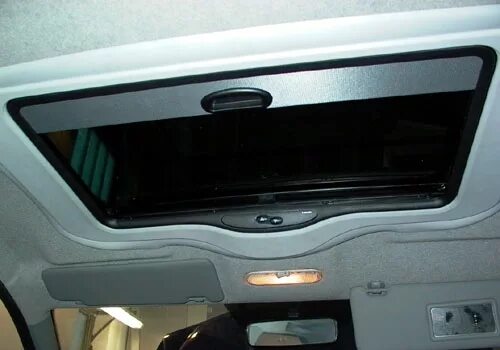 Люк в рено дастер. Потолок рено логан 2. Логан люки. Люк logan 2. Стеклянный люк крыши golf 3 с уплотнительной резинкой.