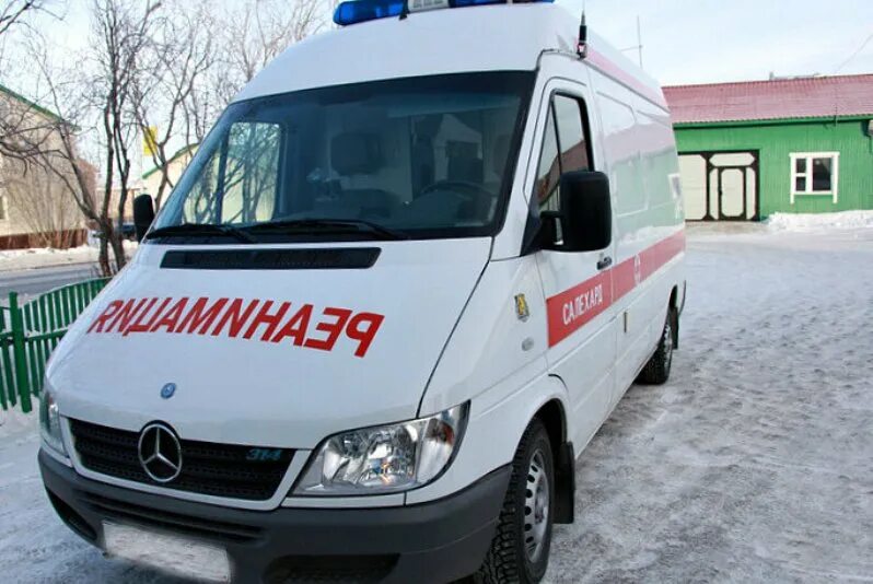 Помощь наоборот. Помощь наоборот. Помощь наоборот. Песня задом наперед. Помощь людям.