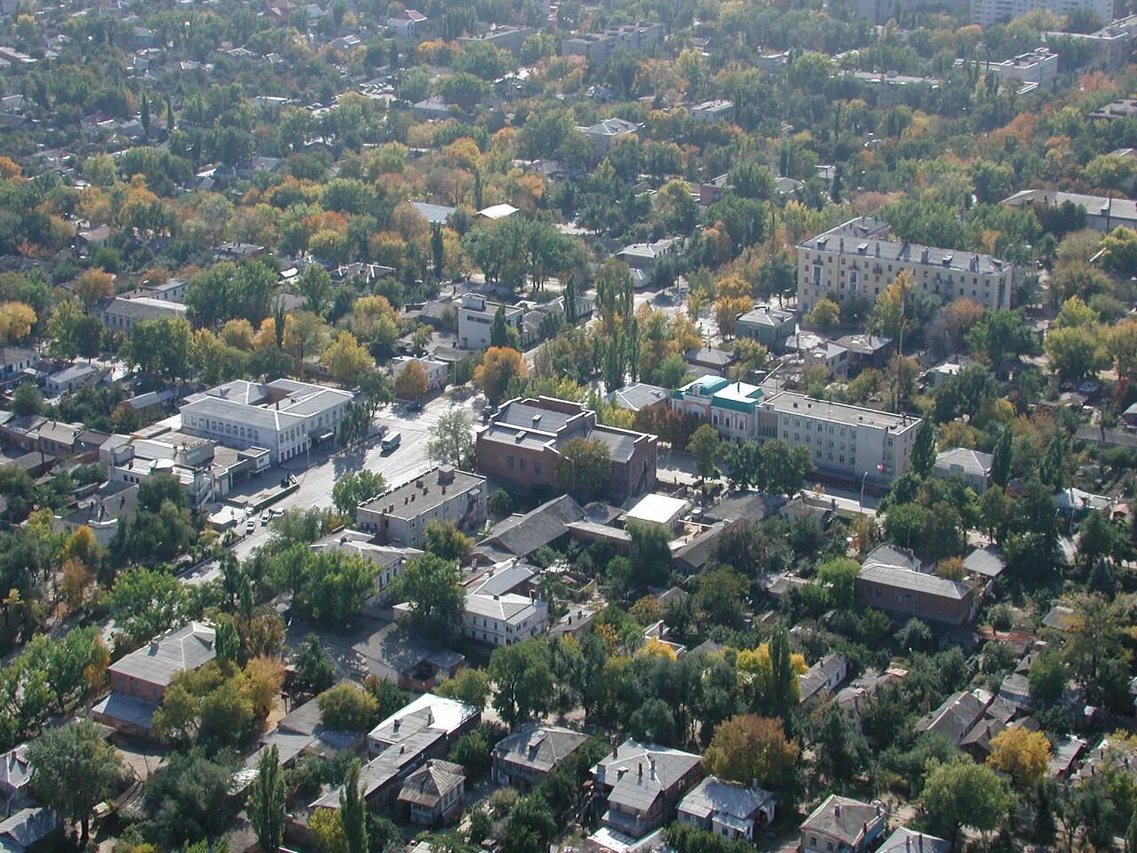 Каменск шахтинский на месяц. Город Каменск Шахтинский. Каменск-Шахтинский с высоты птичьего полета. Комбинат Каменский Каменск-Шахтинский с высоты птичьего полета. Каменск Шахтинский Терриконы.