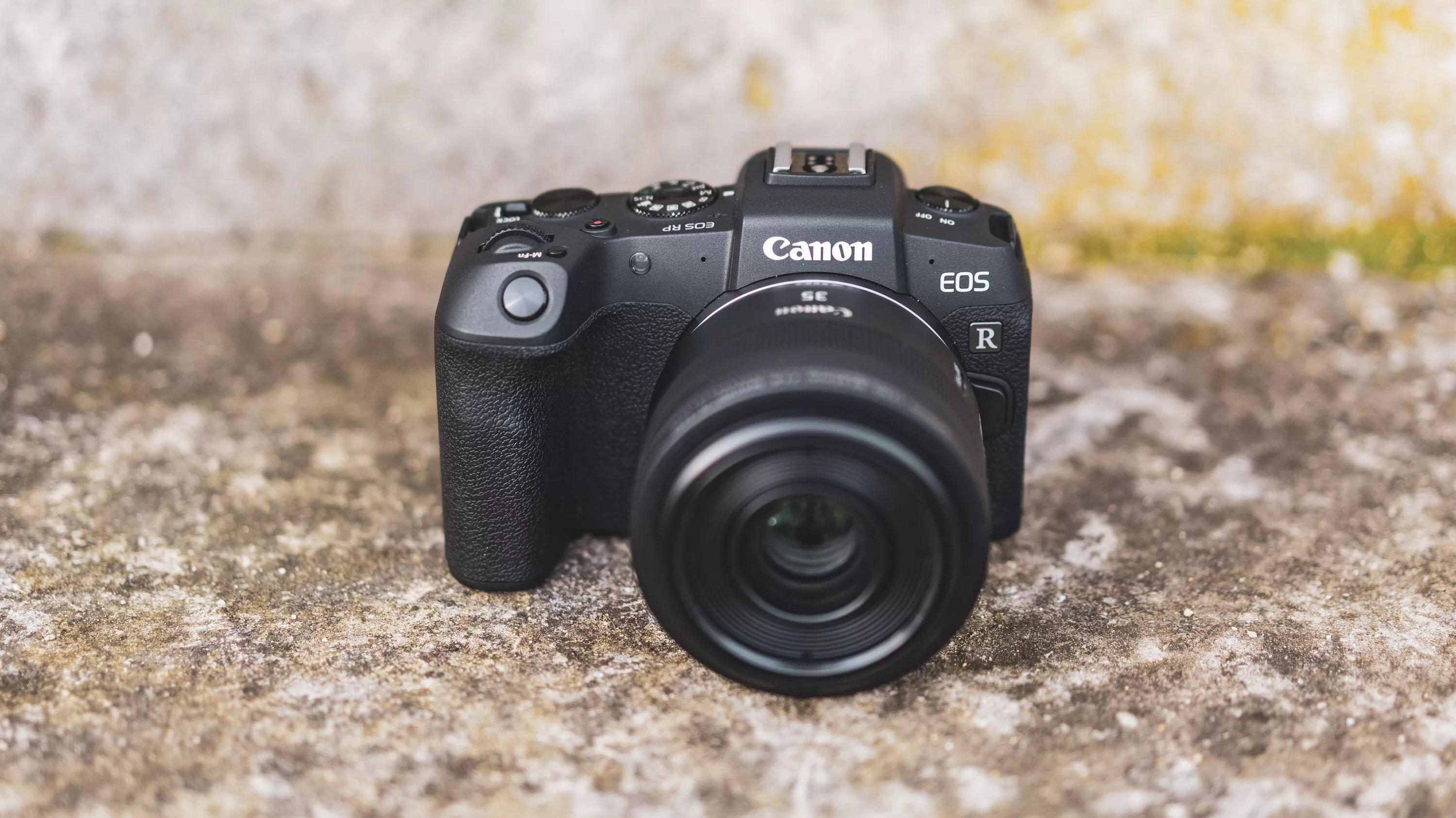 Canon eos rp. Canon eos rp body. Canon rp электронный затвор. Canon rp затвор. Фотоаппарат canon rp.