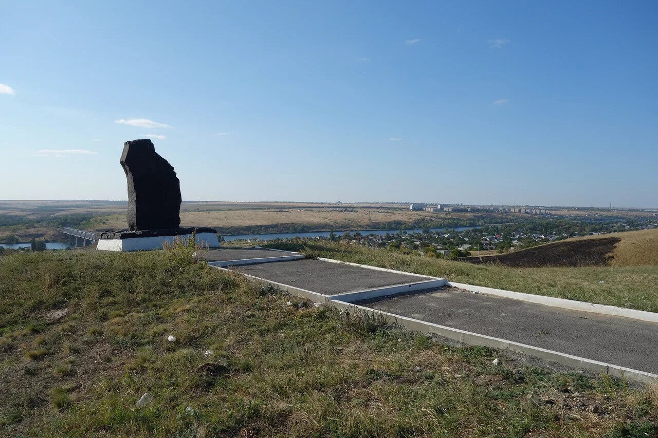 Караул гора в белой калитве. Памятник игоревой рати. Памятник на караул горе белая калитва. Караул гора в белой калитве. Караул гора в белой калитве.