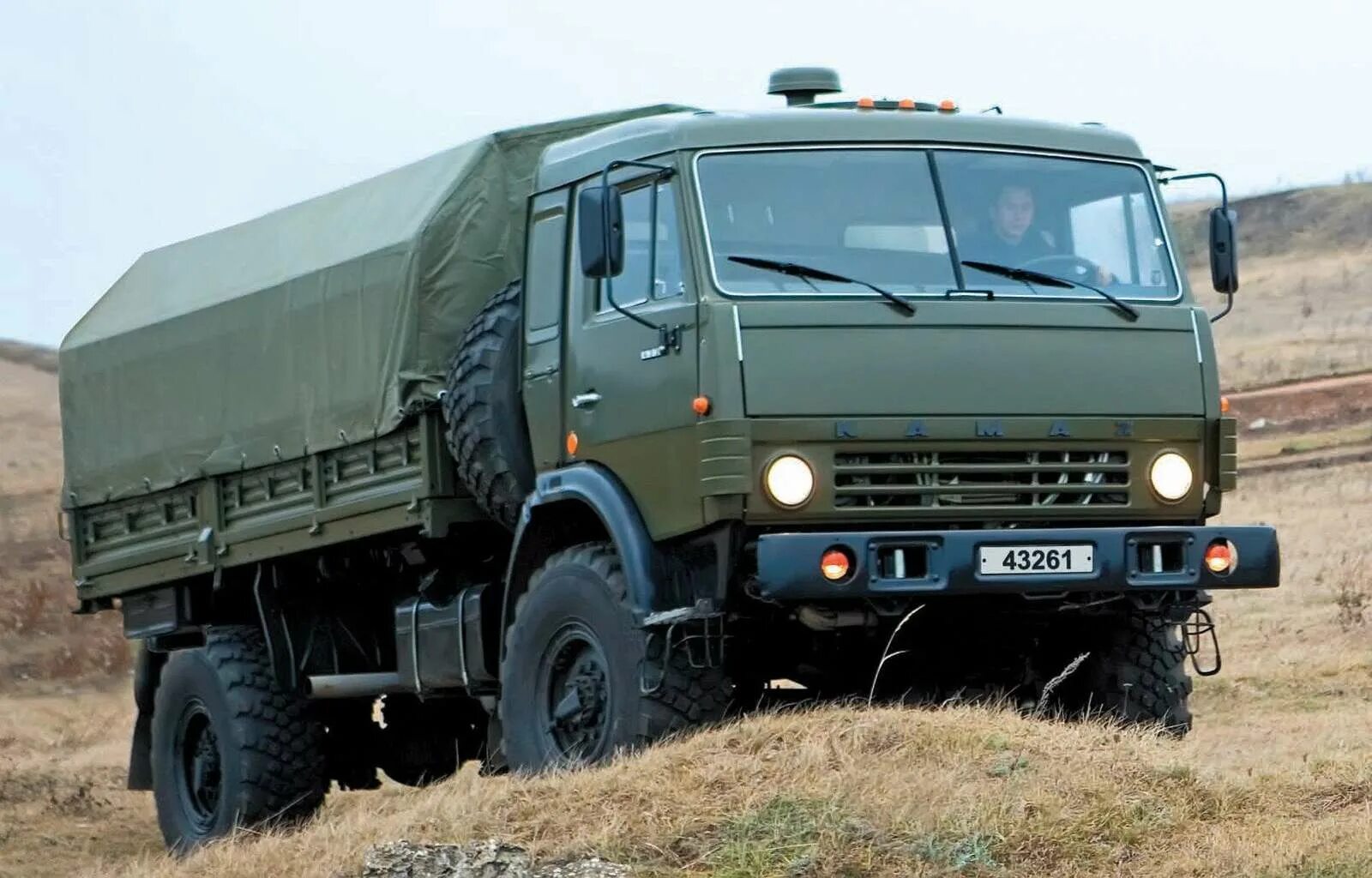 Камаз доватора. Камаз 5350 самосвал. камаз 4326 армейский. камаз 4326 бортовой. камаз-43261 (евро-1, 2).