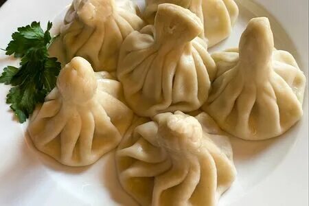 Хинкали с сыром и зеленью
