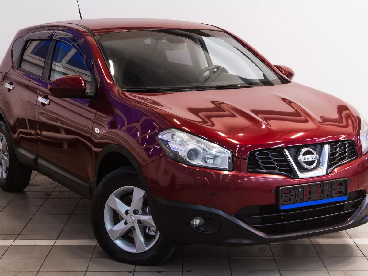 Кашкай купить беларусь. Nissan Qashqai 2011. Qashqai 2011 красный. Ниссан Кашкай 2011 красный. Ниссан Кашкай 2012 красный.