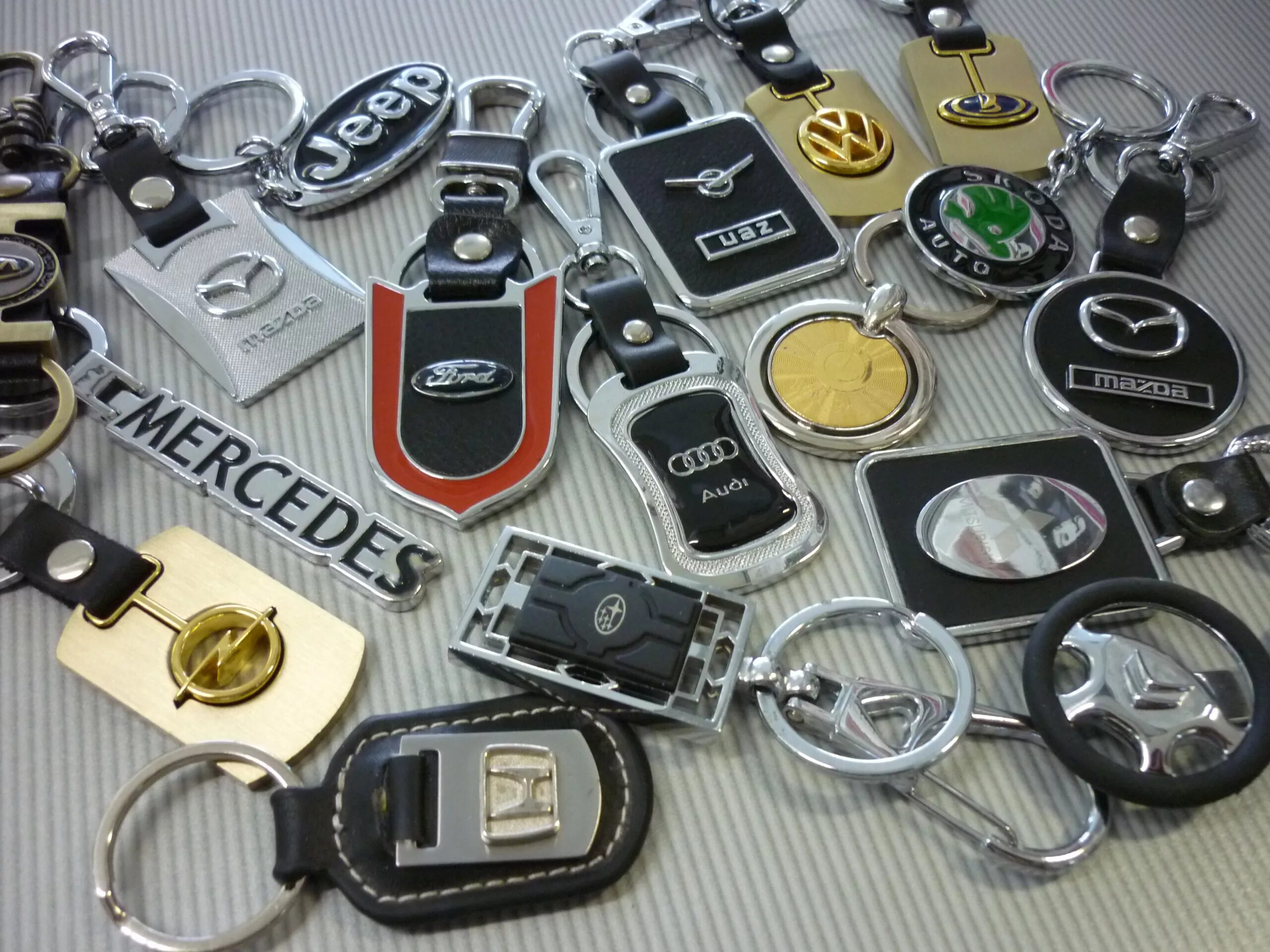 Необычный брелок для ключей. Красивый брелок для ключей. Где продается ключи. Где продается ключи. Брелок сигнализации ваз 2110.