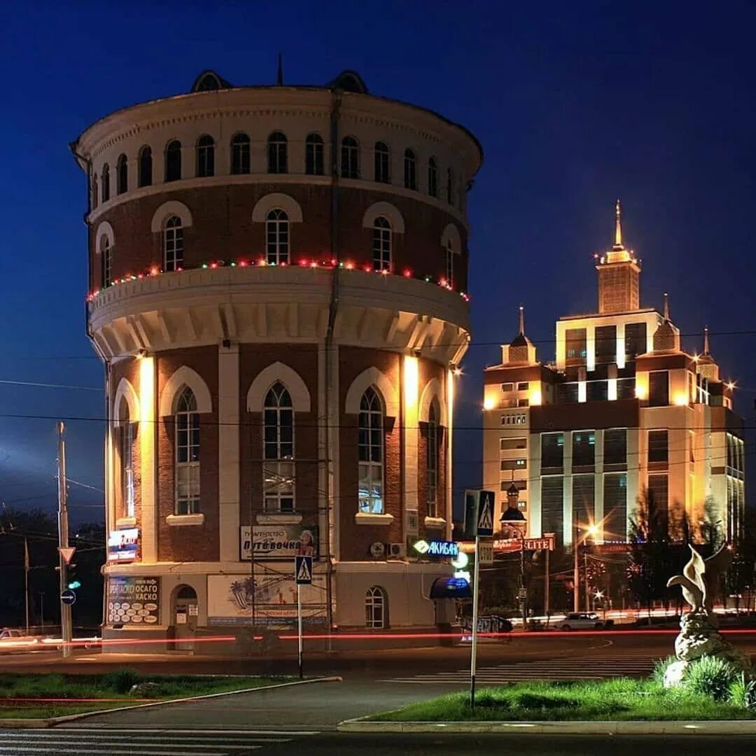 Оренбург. Водонапорная башня Оренбург. Главная достопримечательность Оренбурга. Оренбург исторический центр.