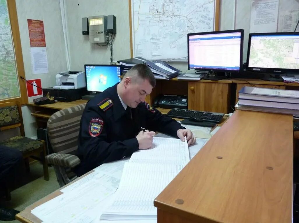 Дежурная часть омвд. Дч омвд. Дежурная часть полиции. Полицейский дежурной части. Дч омвд.