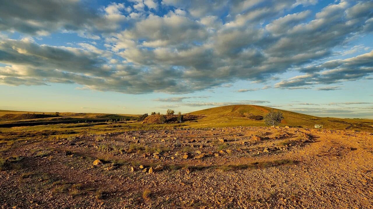 Аркаим. Заповедник аркаим урал. Аркаим скульптуры. Зимнее солнце аркаима. Аркаим магнитогорск.