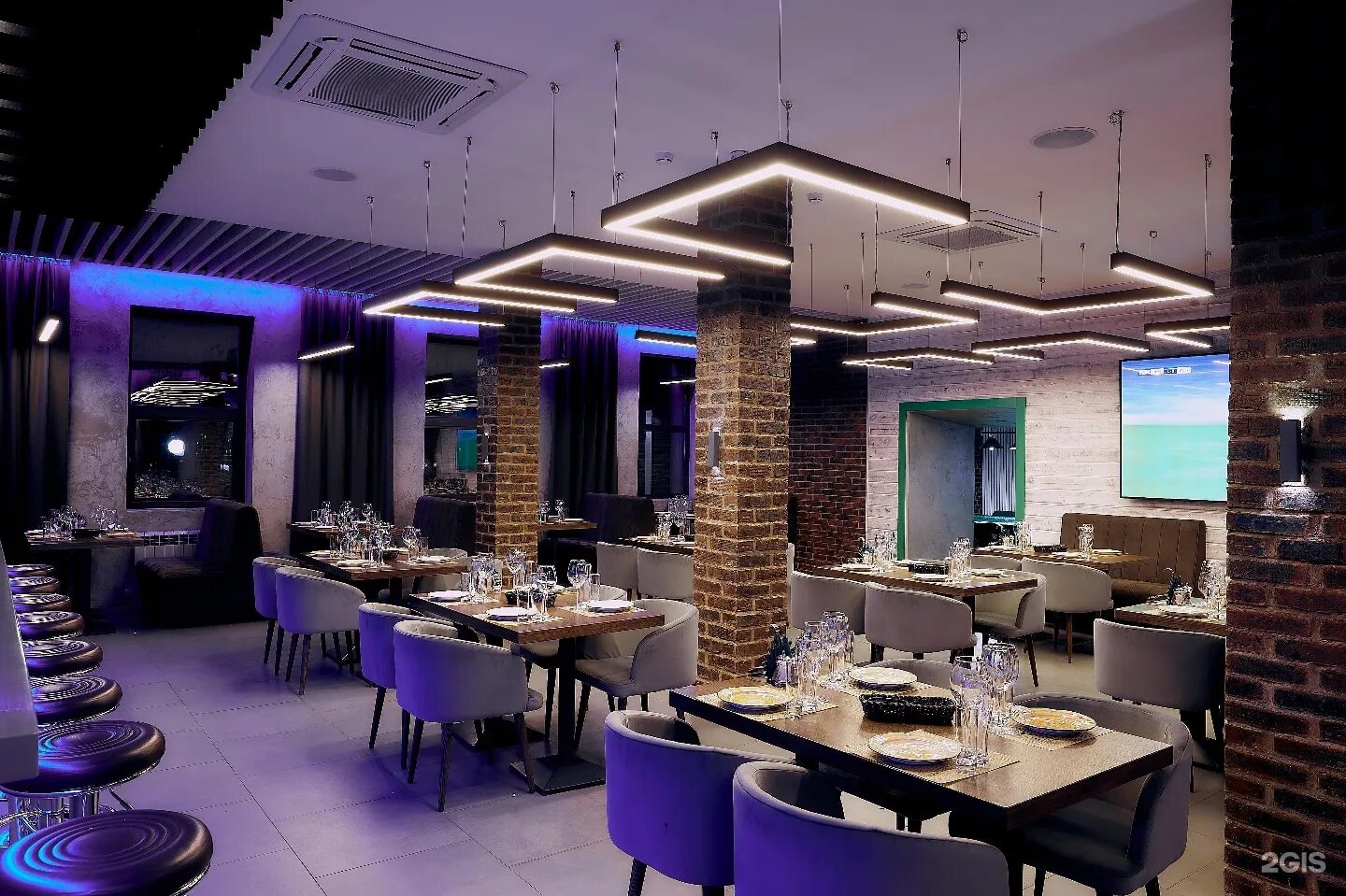 Four club. Four club