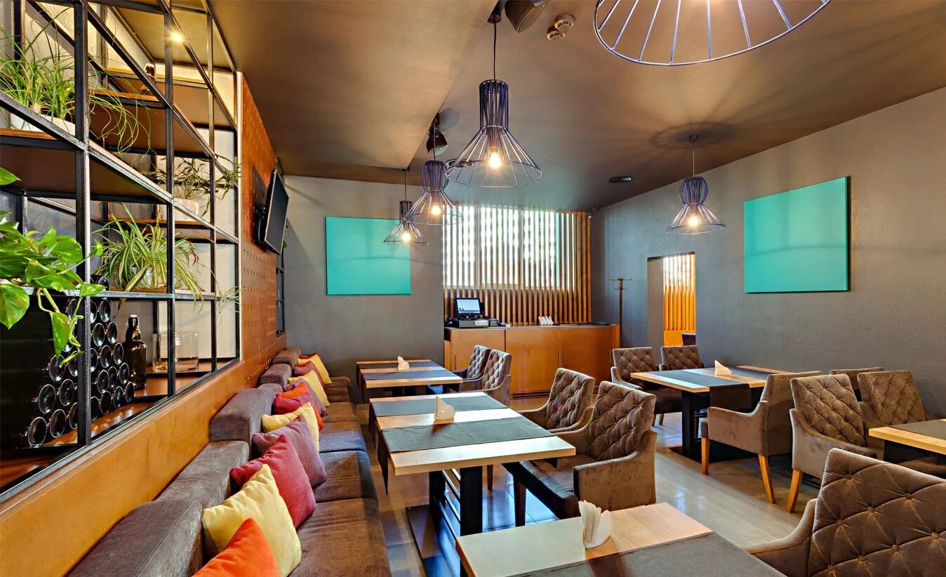 I like wine ресторан. Уютные кафе москвы. Varvara ресторан. Humans ресторан на патриарших. Уютный ресторан.