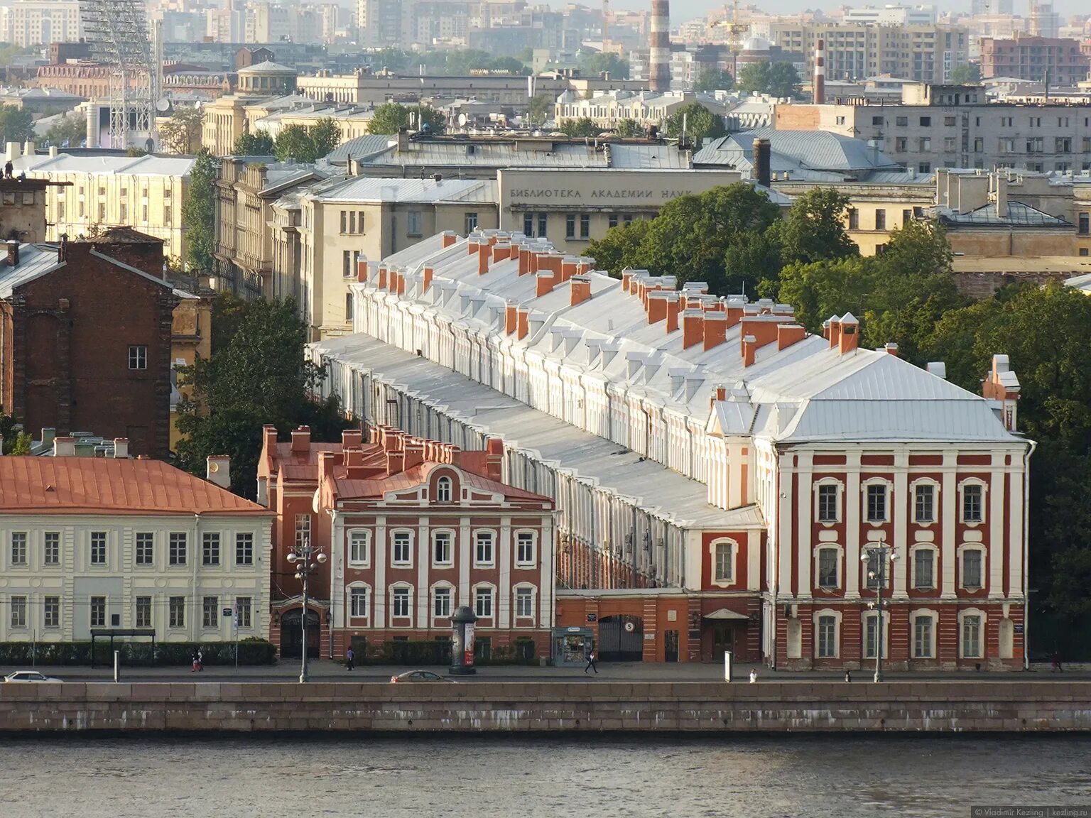 Здание университета в санкт петербурге. Здание 12 коллегий в санкт-петербурге. спбгу здание 12 коллегий. здание двенадцати коллегий спбгу. здание двенадцати коллегий доменико трезини.