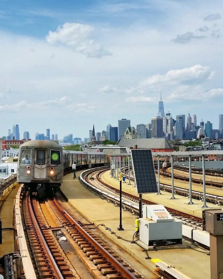 New York Subway. Поезд Нью Йорк. Красивые поезда Нью Йорк. Сингапур – Нью-Йорк поезд.