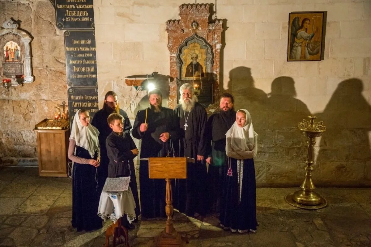 Старообрядческое подворье. Старообрядческая лампада. Староверы пение. Хованщина Старообрядческий распев. Неусыпаемый псалтырь цена